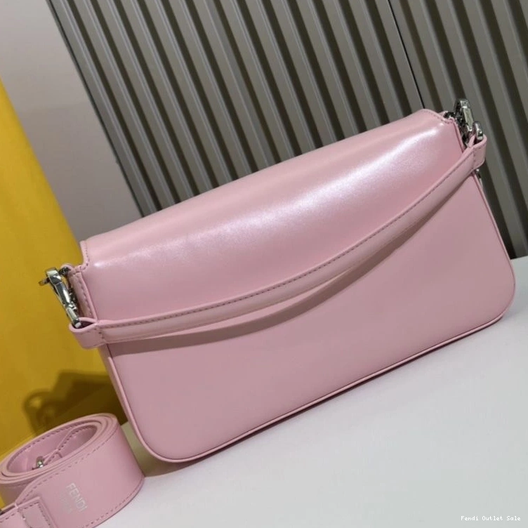 Cheap Fendi Leather Medium Smooth Pink Baguette Tiffany In Bag 0804